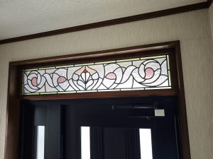 ステンドグラス取付け【ステンドグラス トシアンティークス】京都